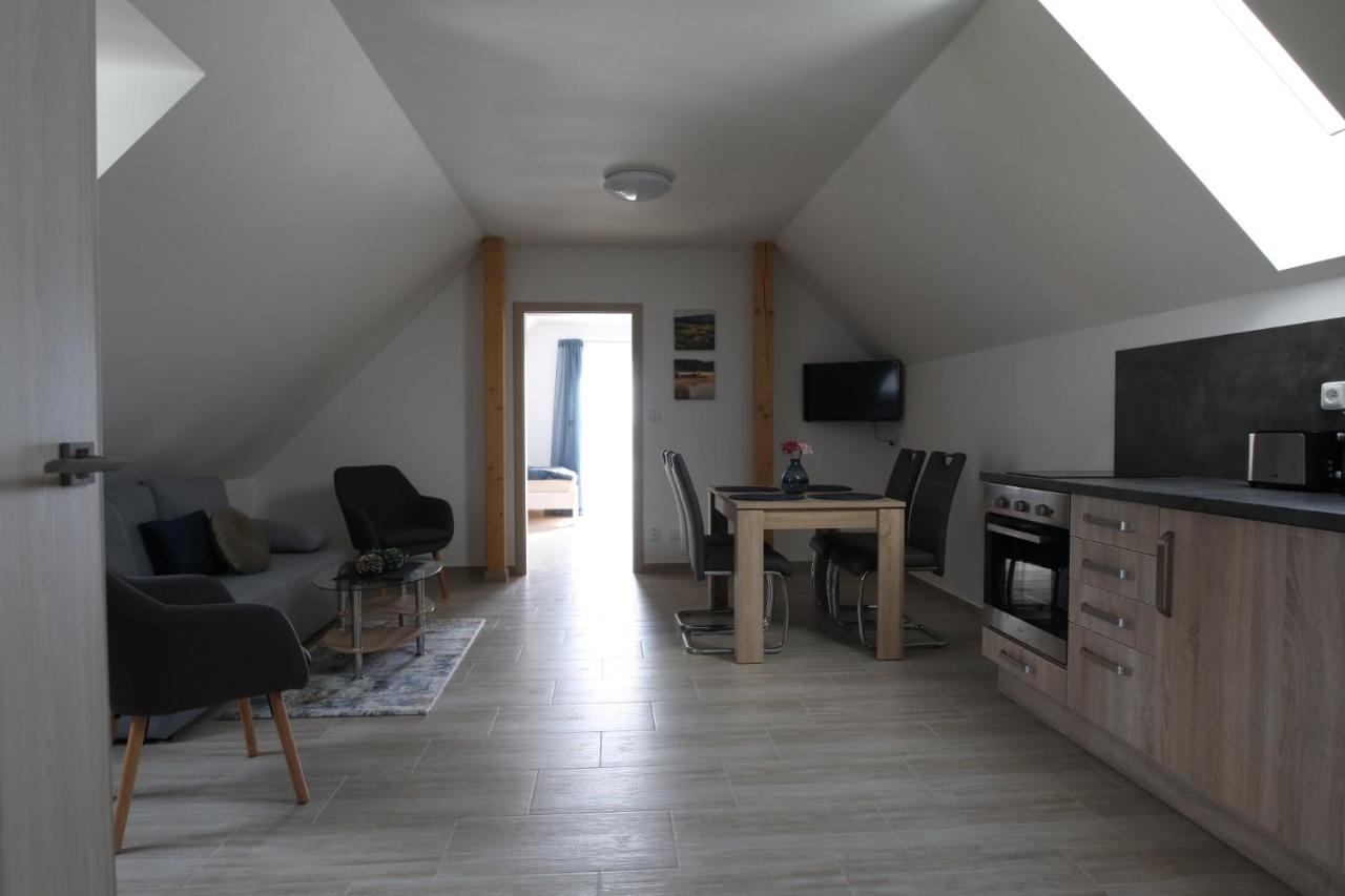 Apartmany Allis Lipno nad Vltavou Bagian luar foto
