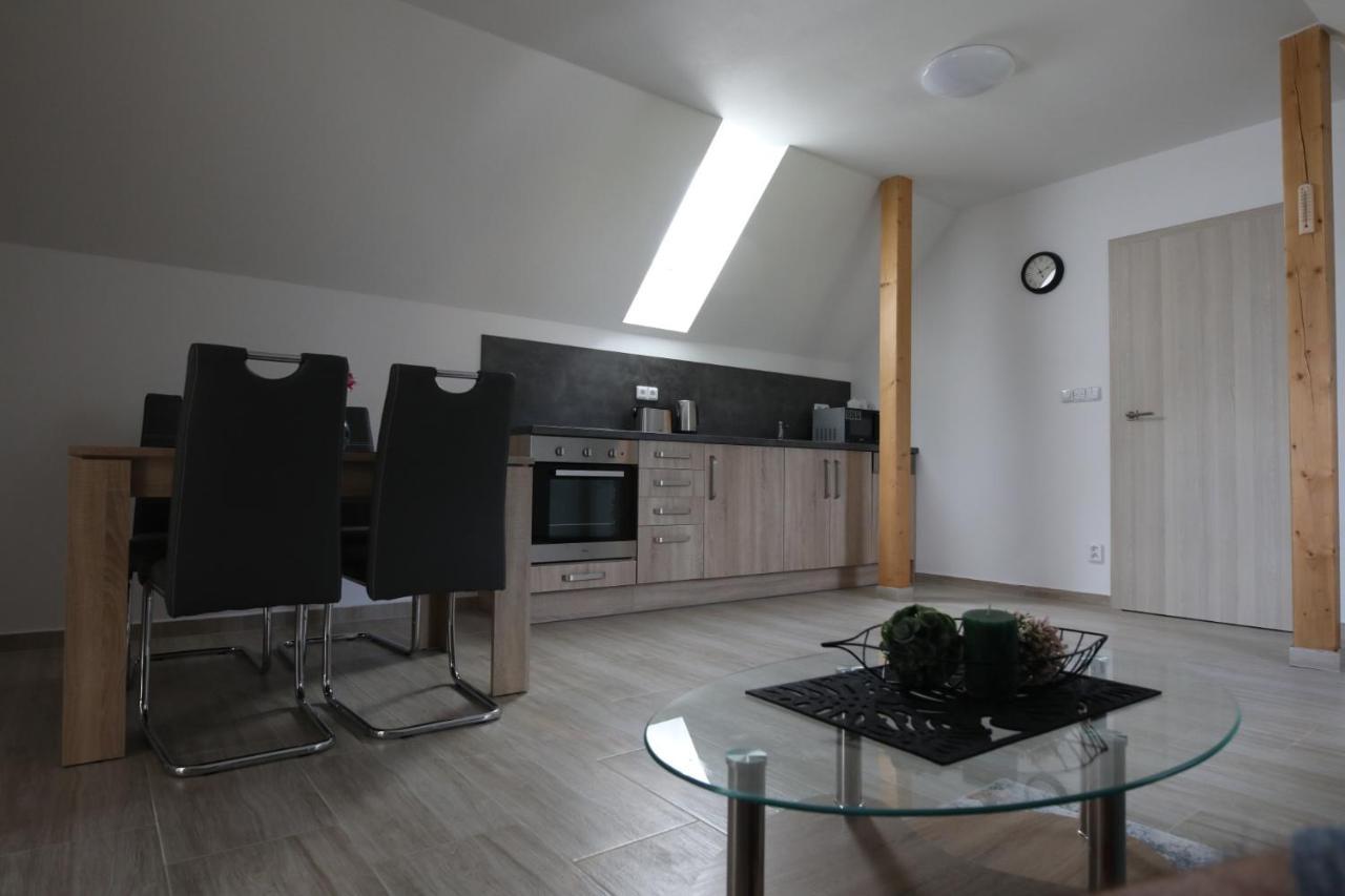 Apartmany Allis Lipno nad Vltavou Bagian luar foto
